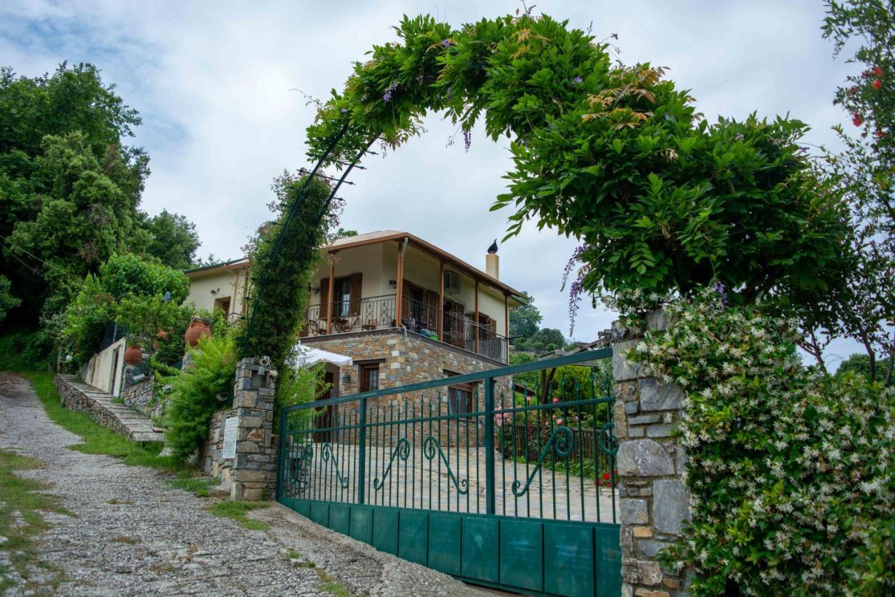 Efi'S Guest House Agios Dimitrios  Bagian luar foto